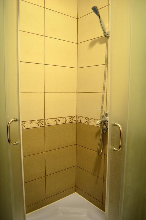 Apartmants Night Lux Ni Pokoj fotografie