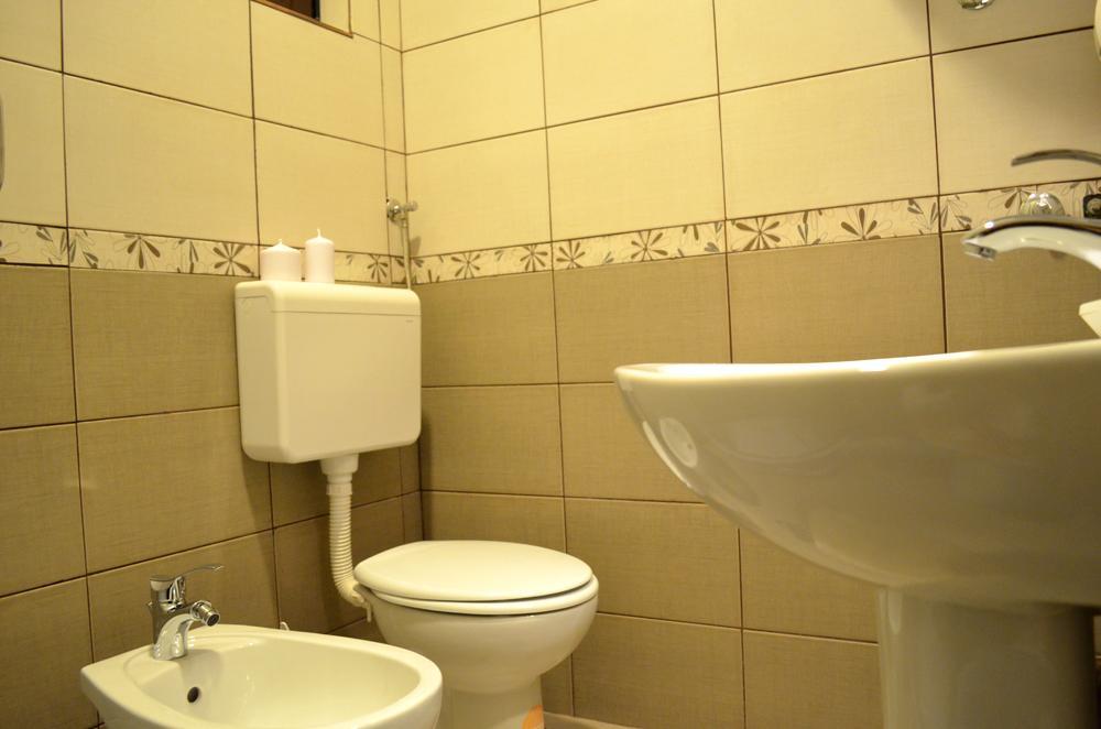 Apartmants Night Lux Ni Pokoj fotografie